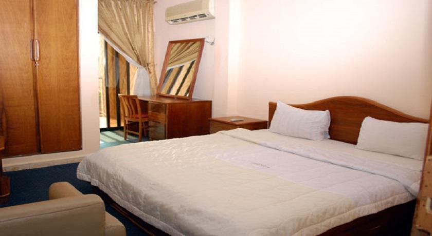 Royal Marble Hotel Benin מראה חיצוני תמונה